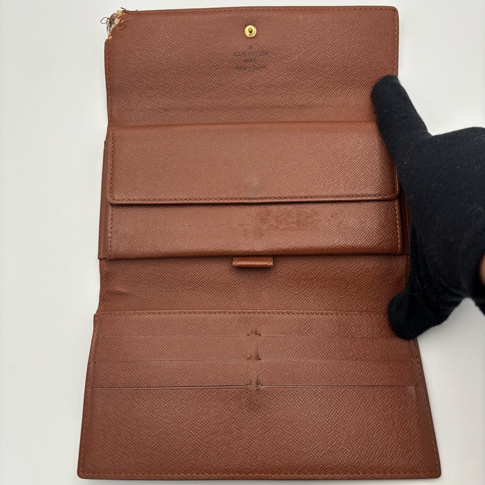 Louis‎ Vuitton Monogram Wallet - Picture 6 of 9